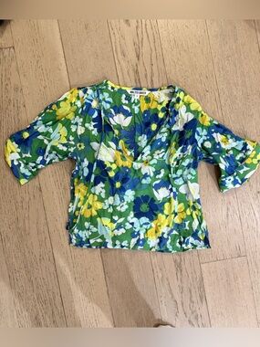 Walter Baker Green Floral V-Neck Blouse with Blue and Yellow Blooms